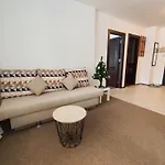 1br With Mountain View Near The Gondola *